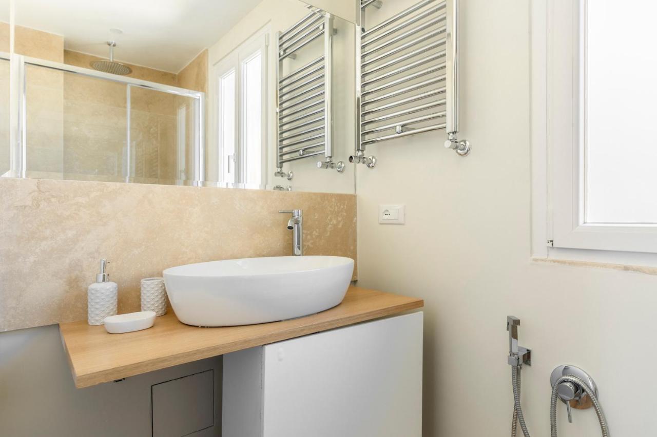 La Dolce Vita - Sunny Penthouse Trastevere Station 100Sqm Rome Exterior photo